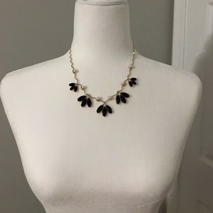ADORABLE Pearland Black necklace!